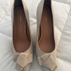 Cole Haan Beige Chevron Bow Pump